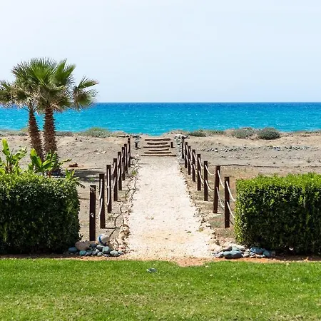 ヴィラ Seafront Ocean Pearl - Private Area & Pool