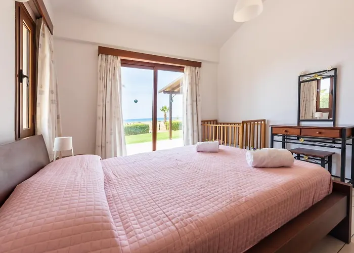 Seafront Ocean Pearl - Private Area & Pool * Polis