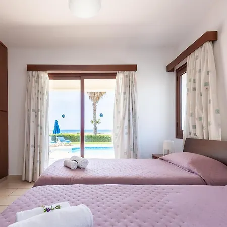 Seafront Ocean Pearl - Private Area & Pool فيلة
