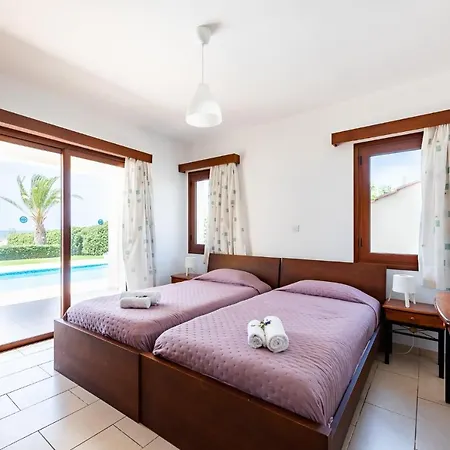 Seafront Ocean Pearl - Private Area & Pool فيلة Polis
