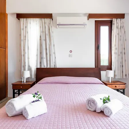 Seafront Ocean Pearl - Private Area & Pool