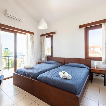 Villa Seafront Ocean Pearl - Private Area & Pool Polis