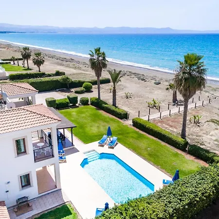 Seafront Ocean Pearl - Private Area & Pool