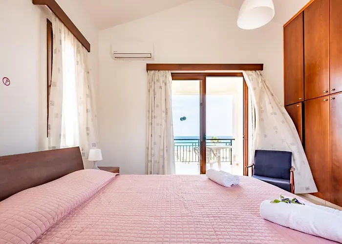 Villa Seafront Ocean Pearl - Private Area & Pool