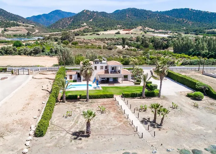 Villa Seafront Ocean Pearl - Private Area & Pool Polis